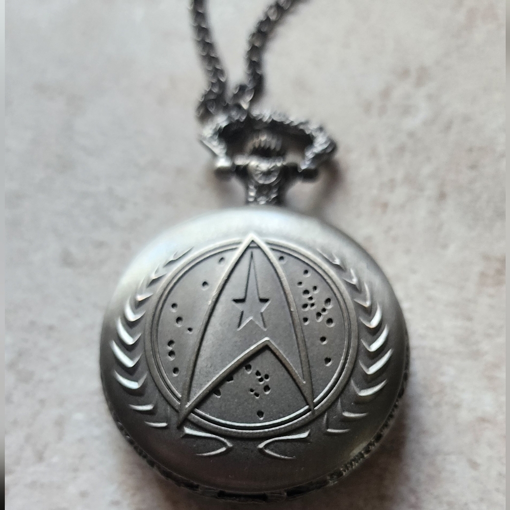 New star trek quartz pocket watch